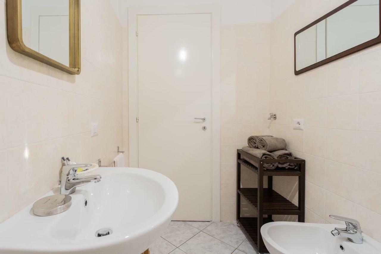 Romantic Pier By Rent All Como Carate Urio Exterior foto